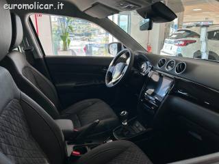 SUZUKI Vitara usata, con Fari LED
