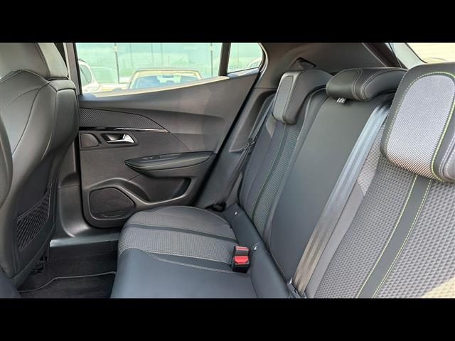 PEUGEOT 2008 usata, con Cruise Control
