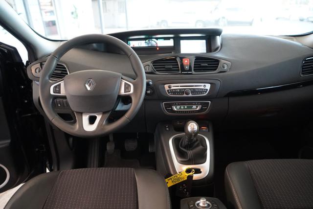 RENAULT Scenic usata 21