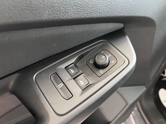 FORD Tourneo Connect usata, con Autoradio digitale
