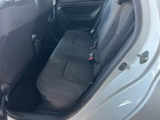 TOYOTA Yaris usata, con Controllo automatico clima