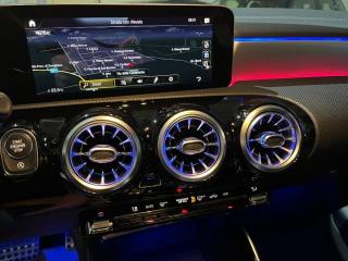 MERCEDES-BENZ A 35 AMG usata, con Cronologia tagliandi