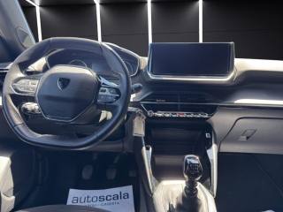PEUGEOT 2008 usata, con USB