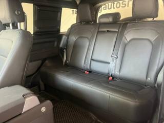 LAND ROVER Defender usata, con Fari LED