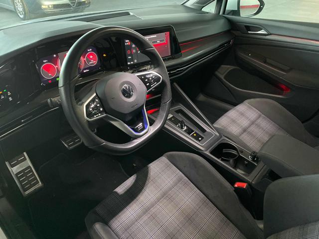 VOLKSWAGEN Golf usata, con Sistema di navigazione