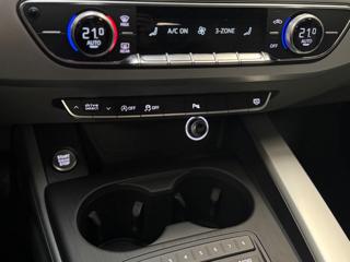 AUDI A4 usata, con USB