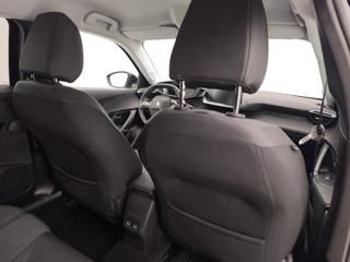 PEUGEOT 2008 usata, con Volante multifunzione