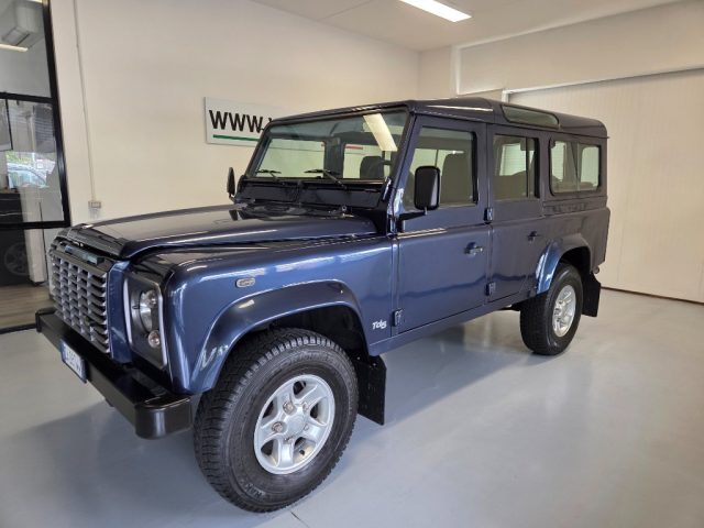 LAND ROVER Defender usata 26