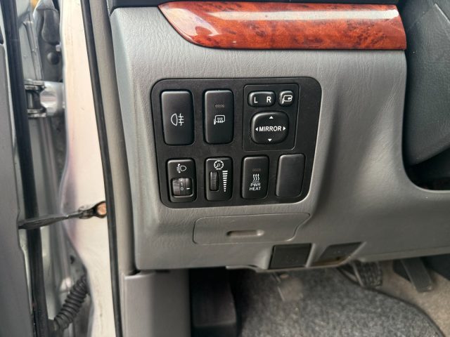 TOYOTA Land Cruiser usata 19