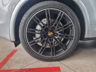 PORSCHE Cayenne usata, con Servosterzo