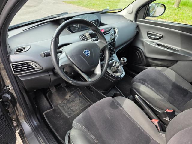 LANCIA Ypsilon usata, con Sedile posteriore sdoppiato