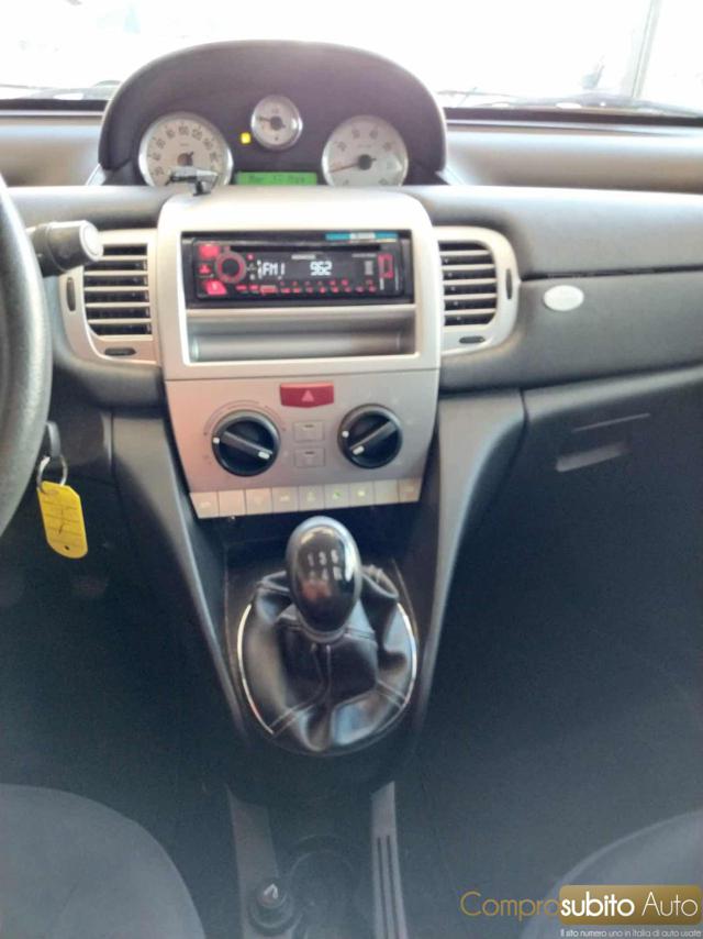 LANCIA Ypsilon usata 15