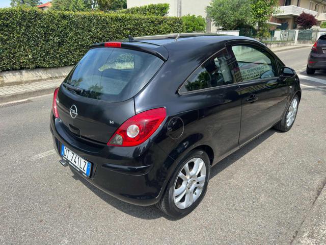OPEL Corsa usata, con Airbag Passeggero