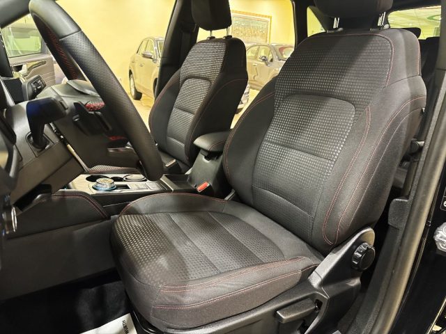 FORD Kuga usata, con Leve al volante