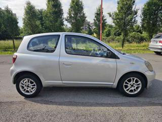 TOYOTA Yaris usata, con Climatizzatore