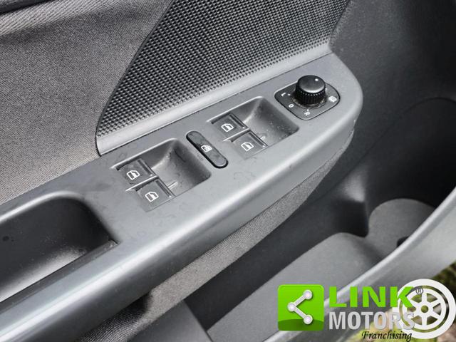 VOLKSWAGEN Golf usata, con Bracciolo