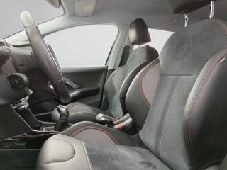 PEUGEOT 2008 usata, con Autoradio