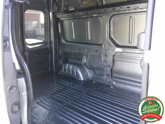 RENAULT Trafic usata 10