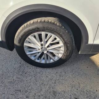 VOLKSWAGEN T-Roc usata, con Autoradio digitale