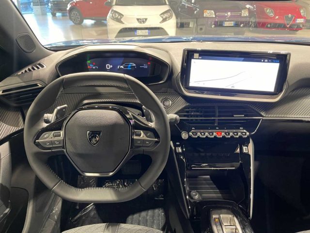 PEUGEOT 2008 usata, con Sedile posteriore sdoppiato