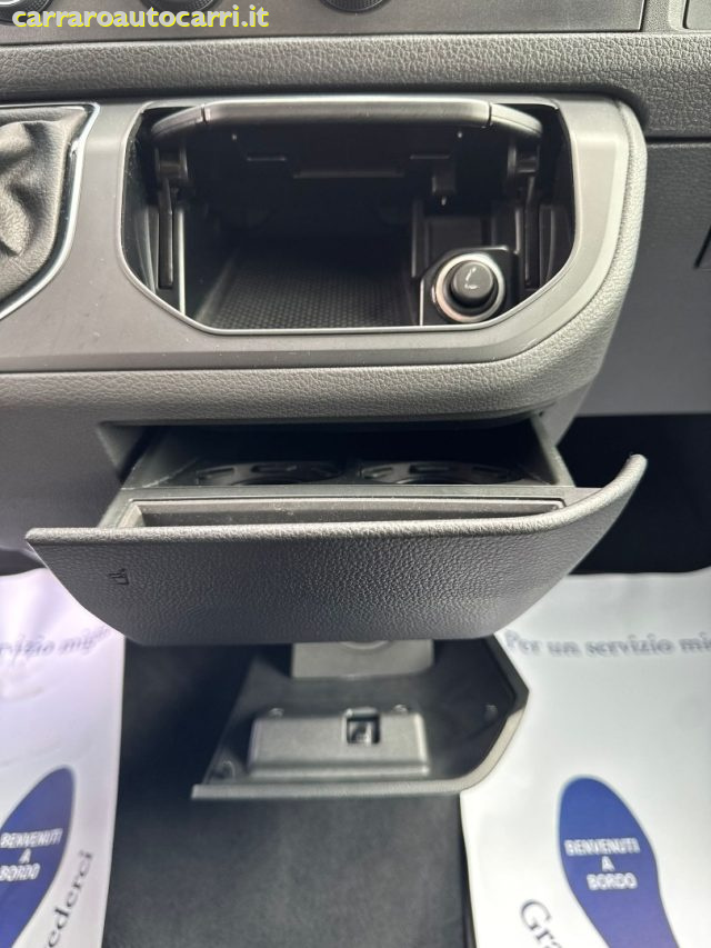 VOLKSWAGEN Multivan usata, con Specchietti laterali elettrici