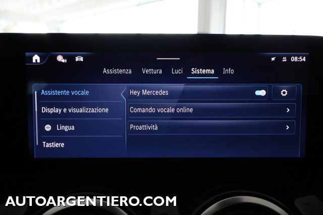 MERCEDES-BENZ GLA 180 usata, con USB