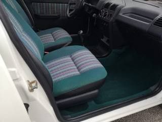 PEUGEOT 205 usata 7