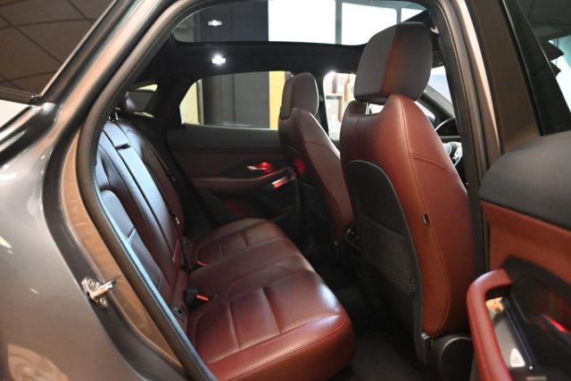 JAGUAR E-Pace usata 31
