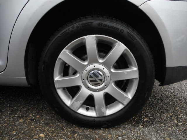 VOLKSWAGEN Touran usata 49