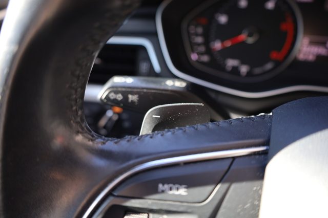 AUDI A4 usata, con Volante multifunzione