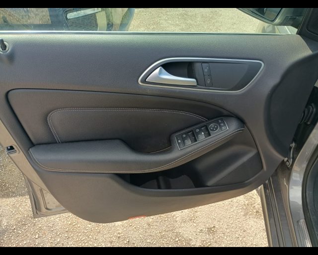 MERCEDES-BENZ B 200 usata, con Bluetooth