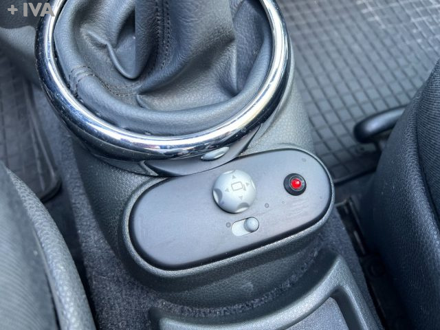 MINI Cabrio usata 27