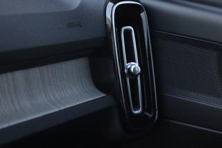 VOLVO XC40 usata, con Fari LED