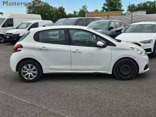 PEUGEOT 208 usata, con Autoradio