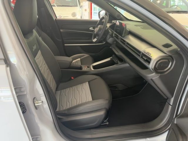 JEEP Avenger usata, con Fendinebbia