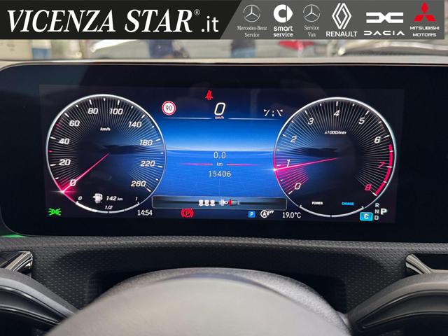 MERCEDES-BENZ CLA 200 usata, con Controllo automatico clima