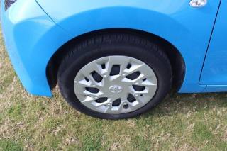 TOYOTA Aygo usata, con Frenata d