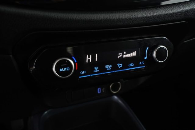 TOYOTA Aygo X usata 9