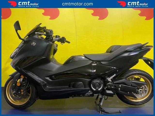 YAMAHA T-Max 560 usata 2