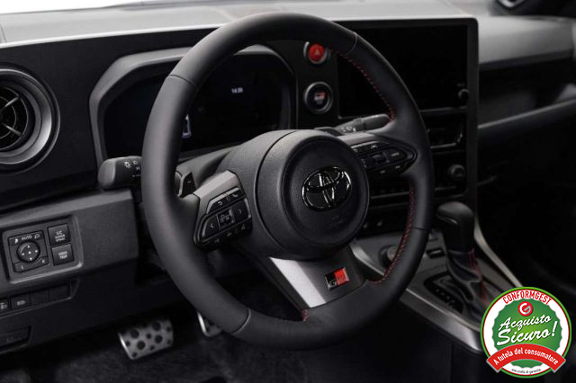 TOYOTA Yaris usata, con Boardcomputer