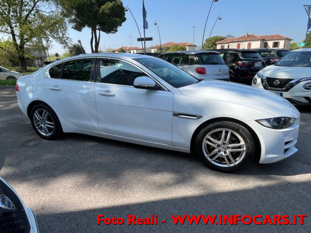 JAGUAR XE usata, con Climatizzatore