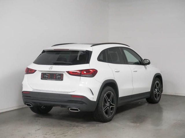 MERCEDES-BENZ GLA 220 usata, con Airbag