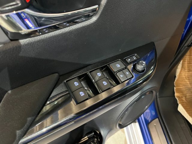 TOYOTA Hilux usata, con Volante in pelle