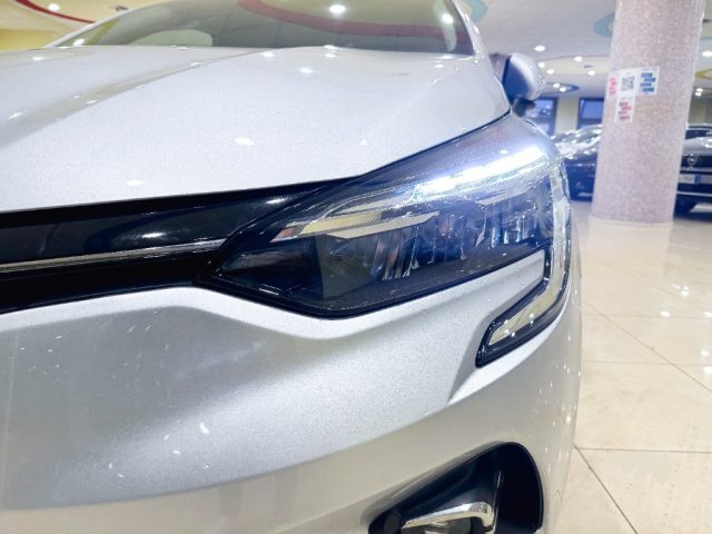 RENAULT Clio usata, con Controllo trazione
