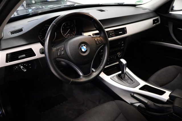 BMW 318 usata, con Controllo automatico clima