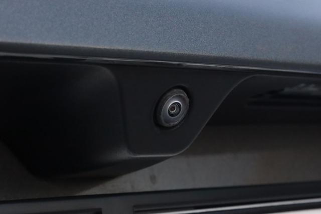 JEEP Compass usata, con Autoradio digitale