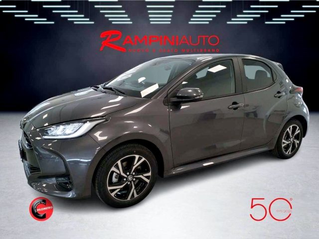 TOYOTA Yaris usata 9