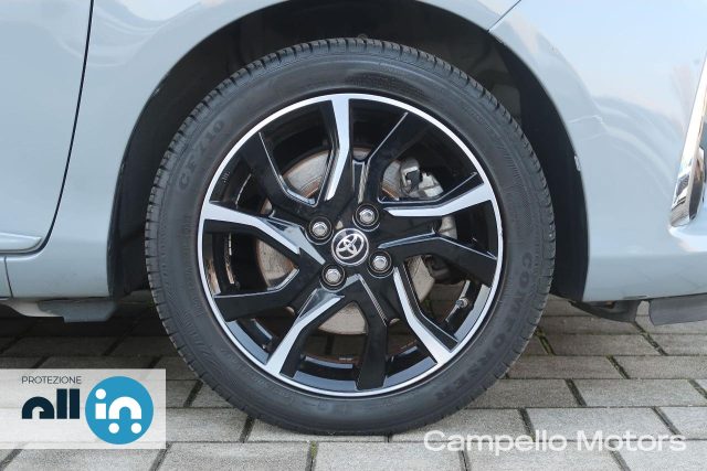 TOYOTA Yaris usata 16