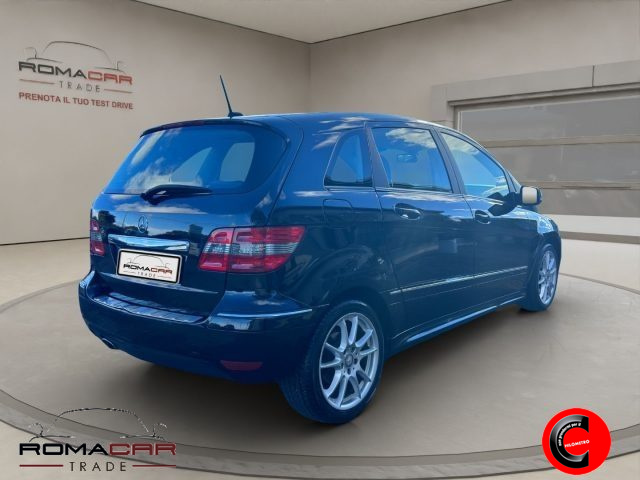 MERCEDES-BENZ B 180 usata, con Autoradio