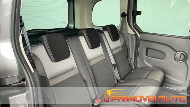 RENAULT Kangoo usata, con Climatizzatore
